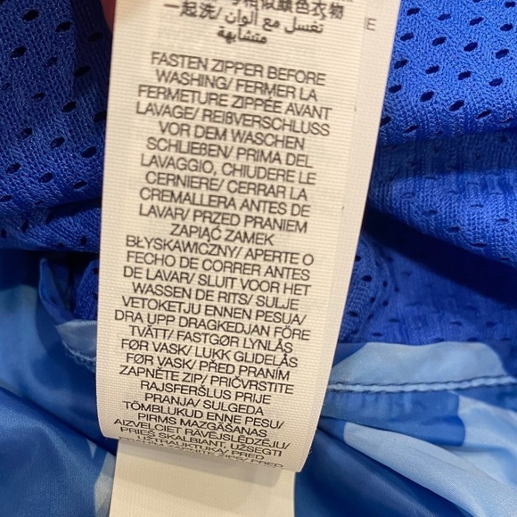 Sweaty Betty Pack Away Jacket Size XL Blue Lightweight NWT - Picture 11 of 12